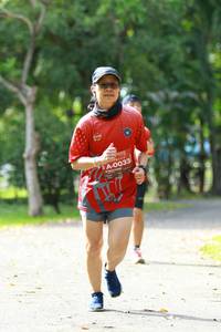 BIB: 033
                            <button type="button" onclick="openModal(5008653)" class="btn btn-primary btn-sm float-right btn-popup" data-toggle="modal" data-target=".modal-high-quality">
                        <i class="fas fa-shopping-cart"></i> Add to Cart
                    </button>
                                            <button type="button" onclick="isThisMe(5008653, true)" class="btn btn-success btn-sm float-right btn-popup btn-isme hidden" data-toggle="tooltip" data-placement="bottom" title="นี่คือรูปของคุณใช่ไหม คลิกที่นี่เพื่อเอาเข้าอัลบั้ม">
                        <i class="fas fa-plus"></i> Add to album
                    </button>
                    <button type="button" onclick="isThisMe(5008653, false)" class="btn btn-warning btn-sm float-right btn-popup btn-isnotme hidden">
                        <i class="fas fa-ban"></i> Remove from album
                    </button>